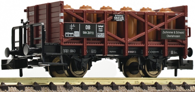 Acid tank wagon Zschimmer & Schwarz<br /><a href='images/pictures/Fleischmann/Fleischmann-822206.jpg' target='_blank'>Full size image</a>